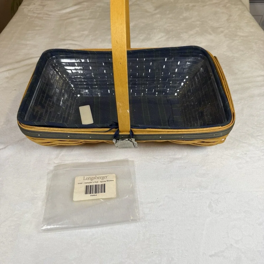 Longaberger 2000 Spring Meadow Basket Collectors Club Liner Protector Tie On